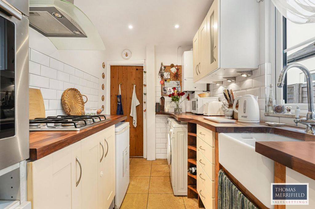 Property photo 3 of 14 5656926_Preview.Jpg