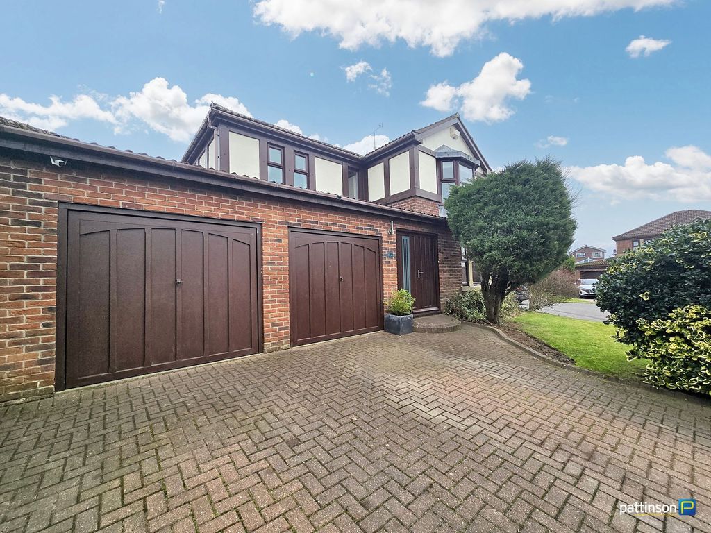 Property photo 1 of 47