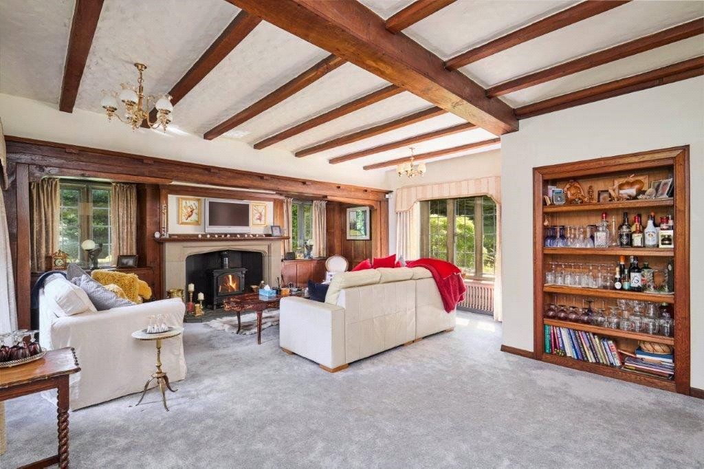 Property photo 3 of 52 Sitting Room