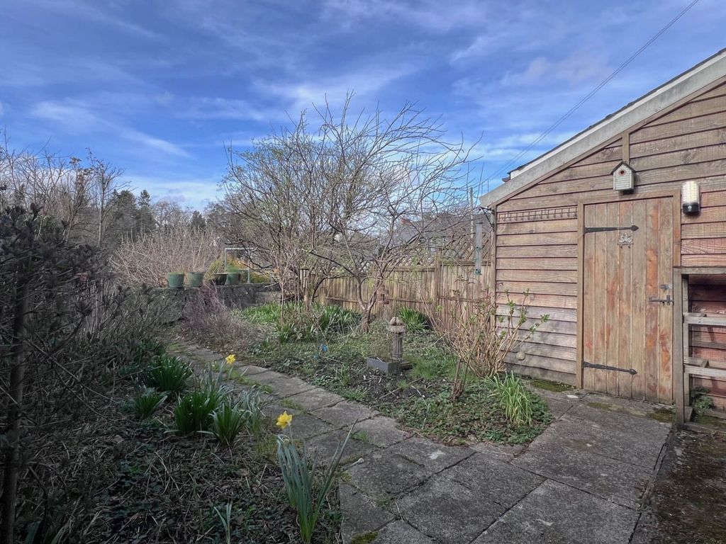 Property photo 2 of 24