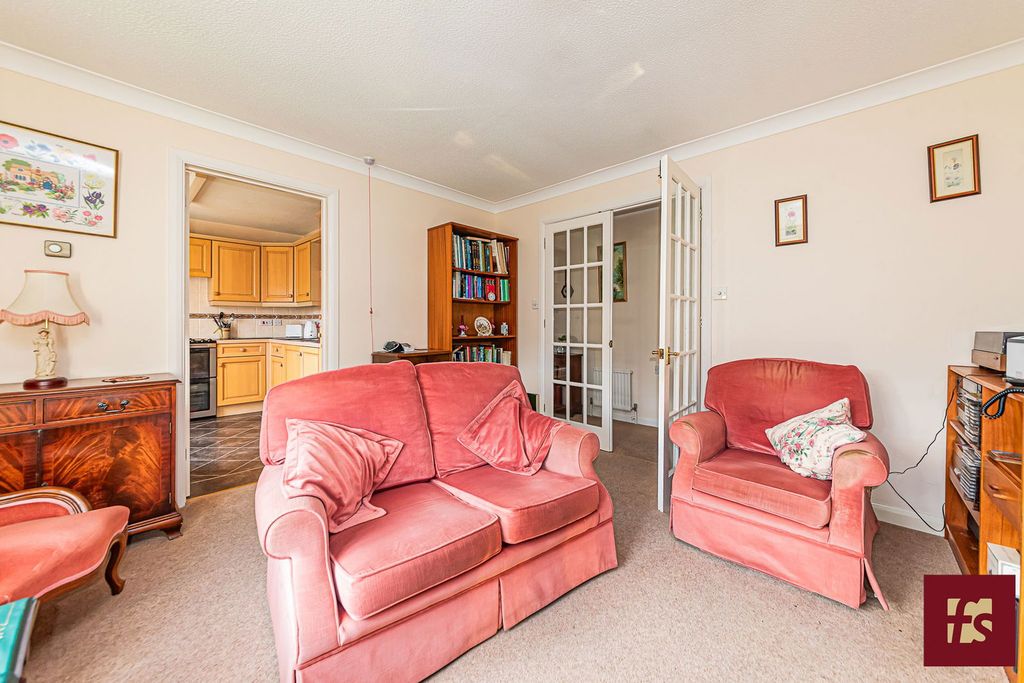 Property photo 2 of 24