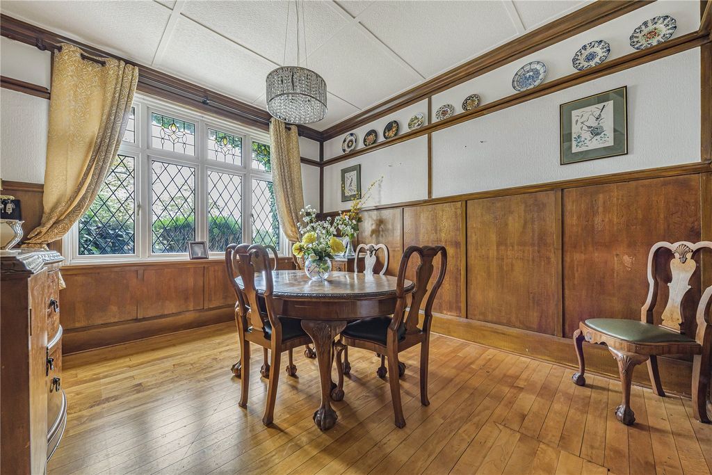 Property photo 3 of 39 Dining Room