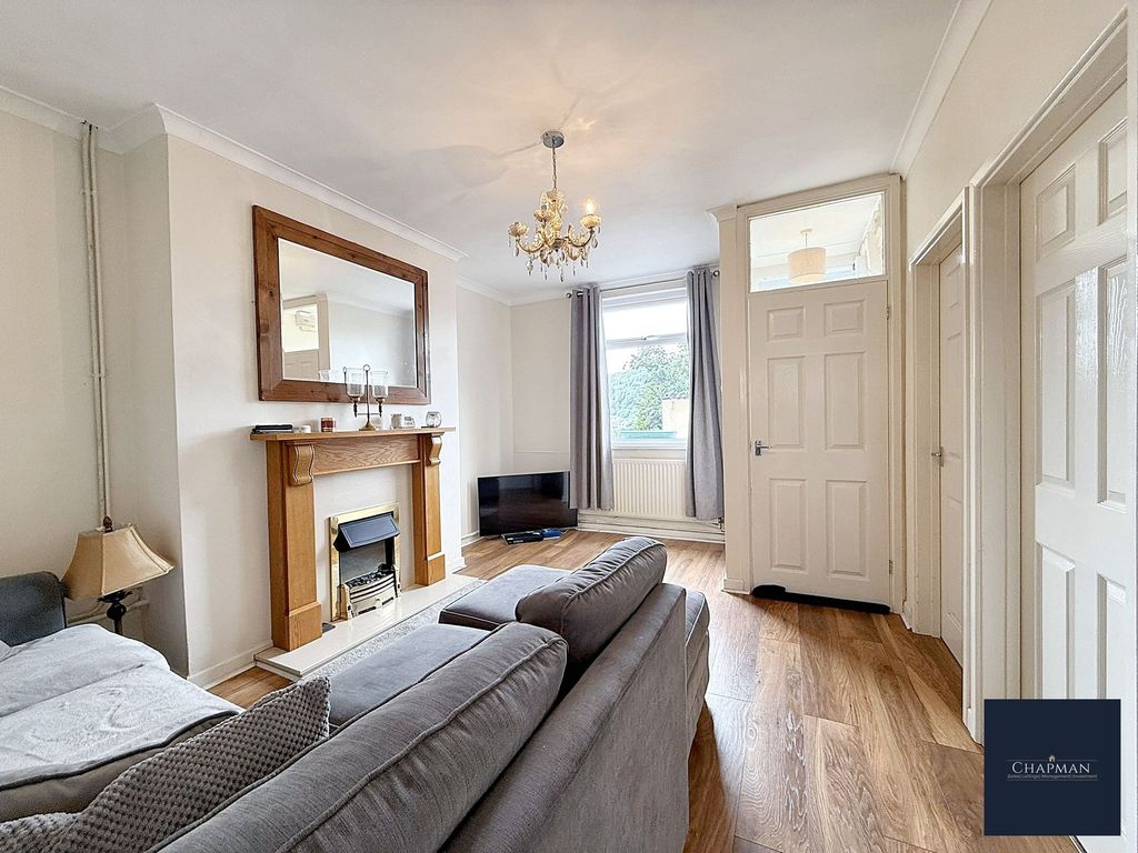 Property photo 2 of 17