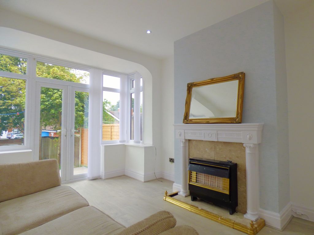 Property photo 3 of 12 Dining Room