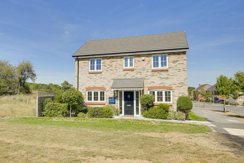 Property photo 1 of 24