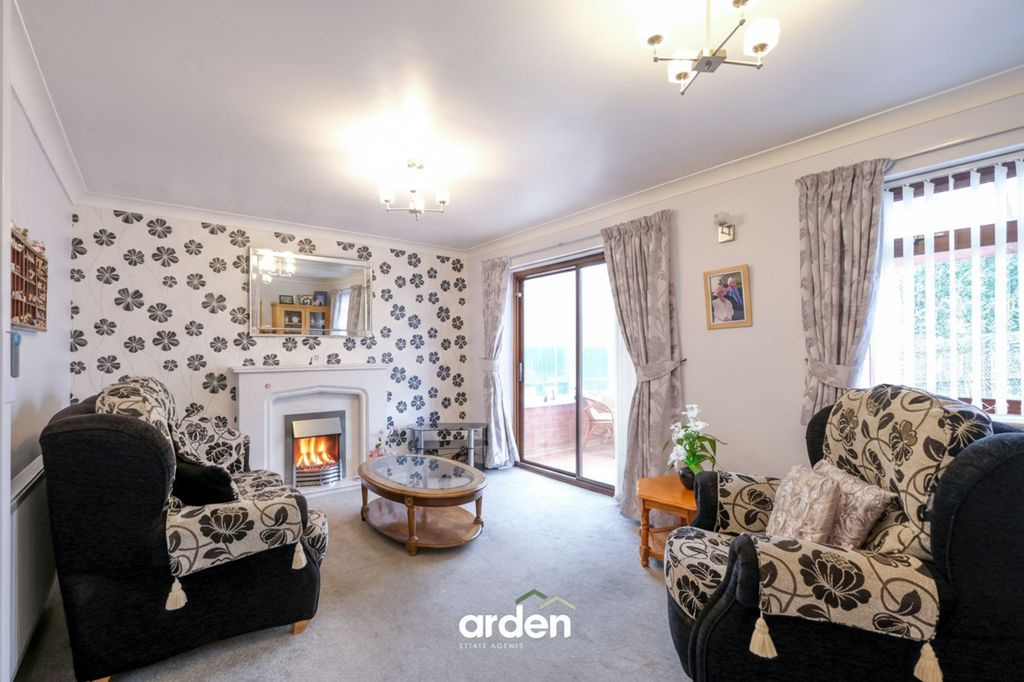 Property photo 2 of 11