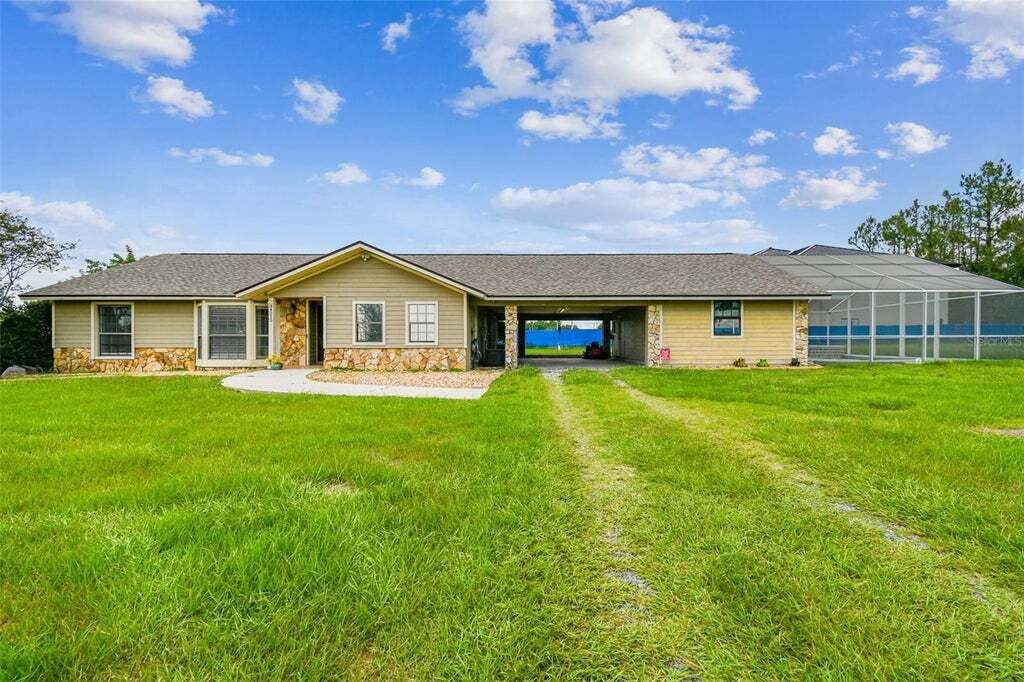 Property photo 1 of 20