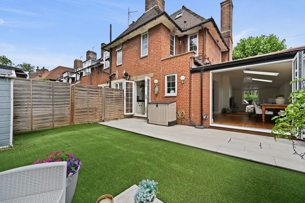 Property photo 1 of 12