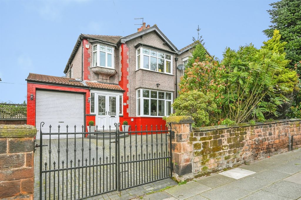 Property photo 1 of 17