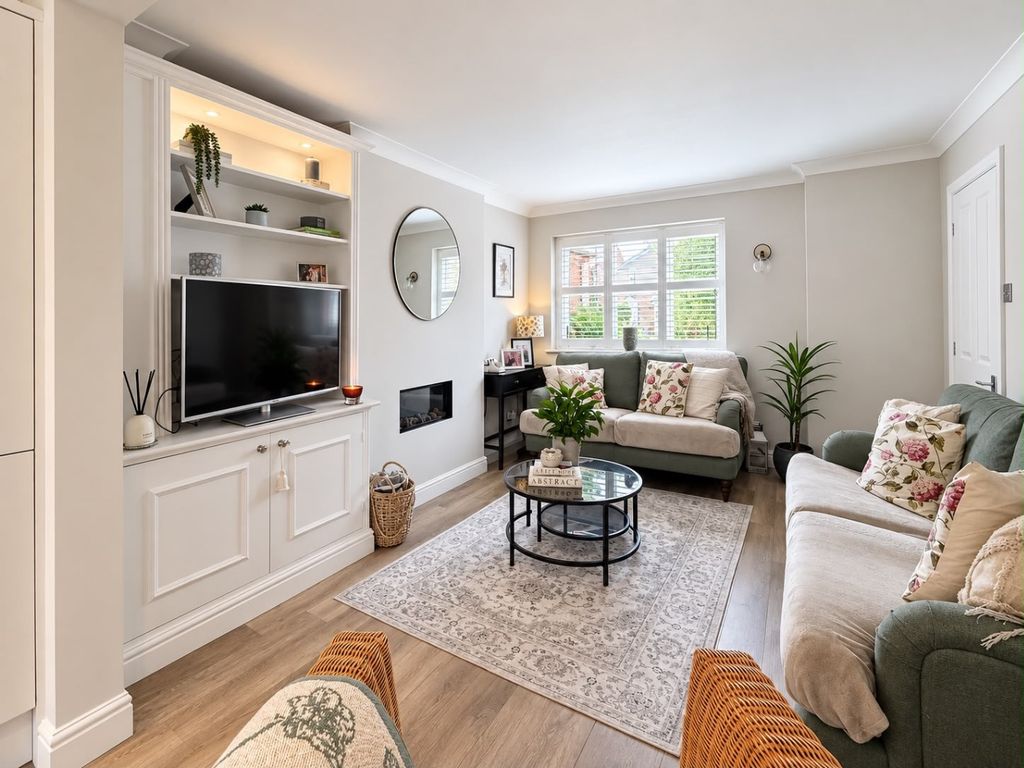 Property photo 3 of 26 5561803
