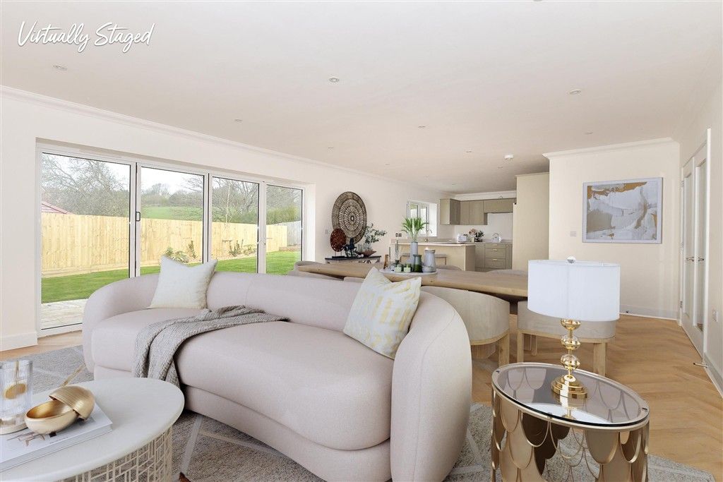 Property photo 3 of 11 Lounge/Kitchen/Diner