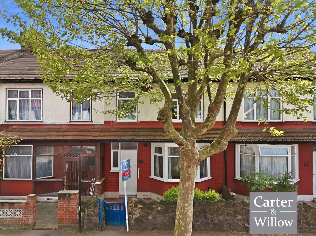 Property photo 1 of 18