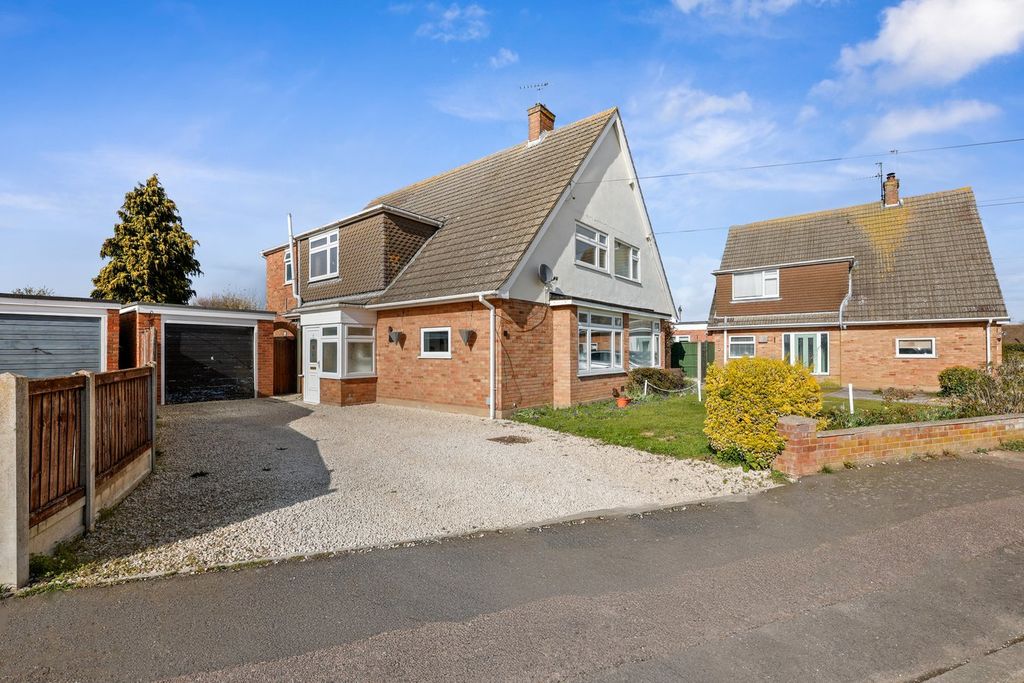 Property photo 1 of 21