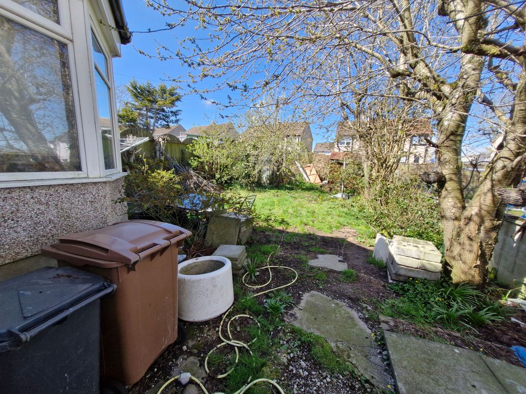 Property photo 3 of 5 3