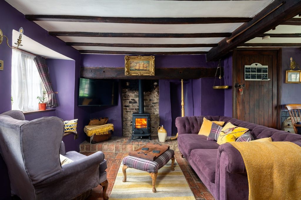 Property photo 2 of 25