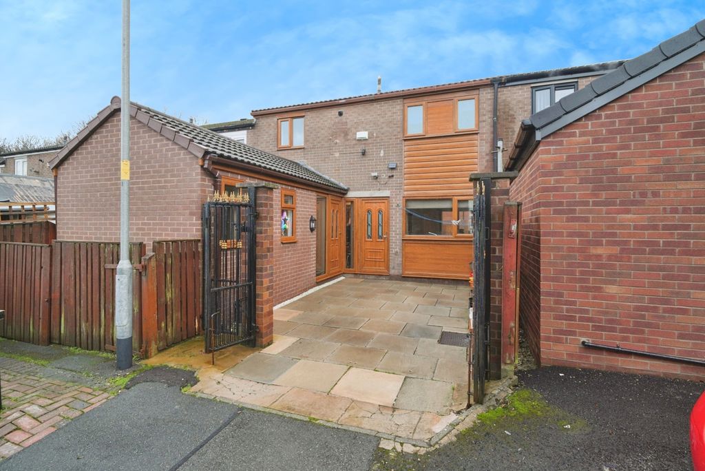 Property photo 2 of 18 Pbox-Img.Jpg