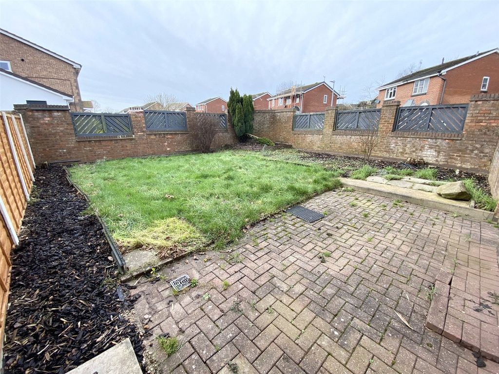 Property photo 2 of 15 Picture No. 12