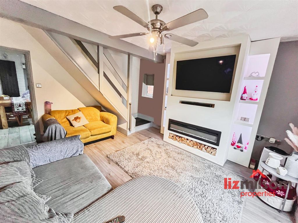 Property photo 3 of 17 3F96E032-Img_6743.Jpg