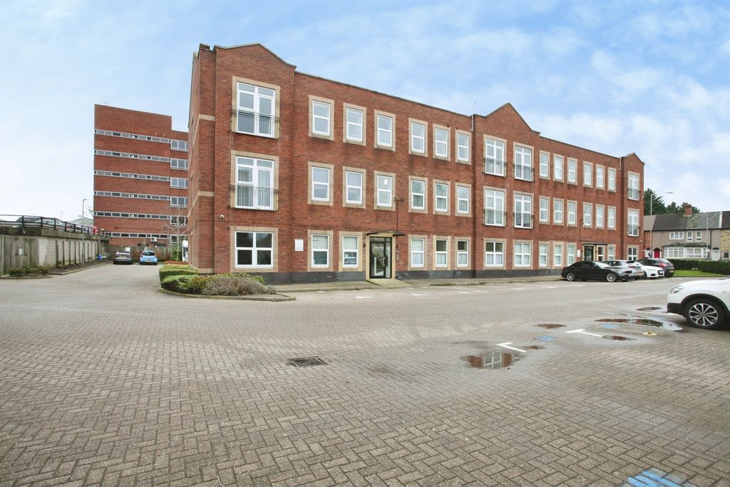 Additional image 10 of 1 bed flat for saleWoodside Park, Rugby CV21