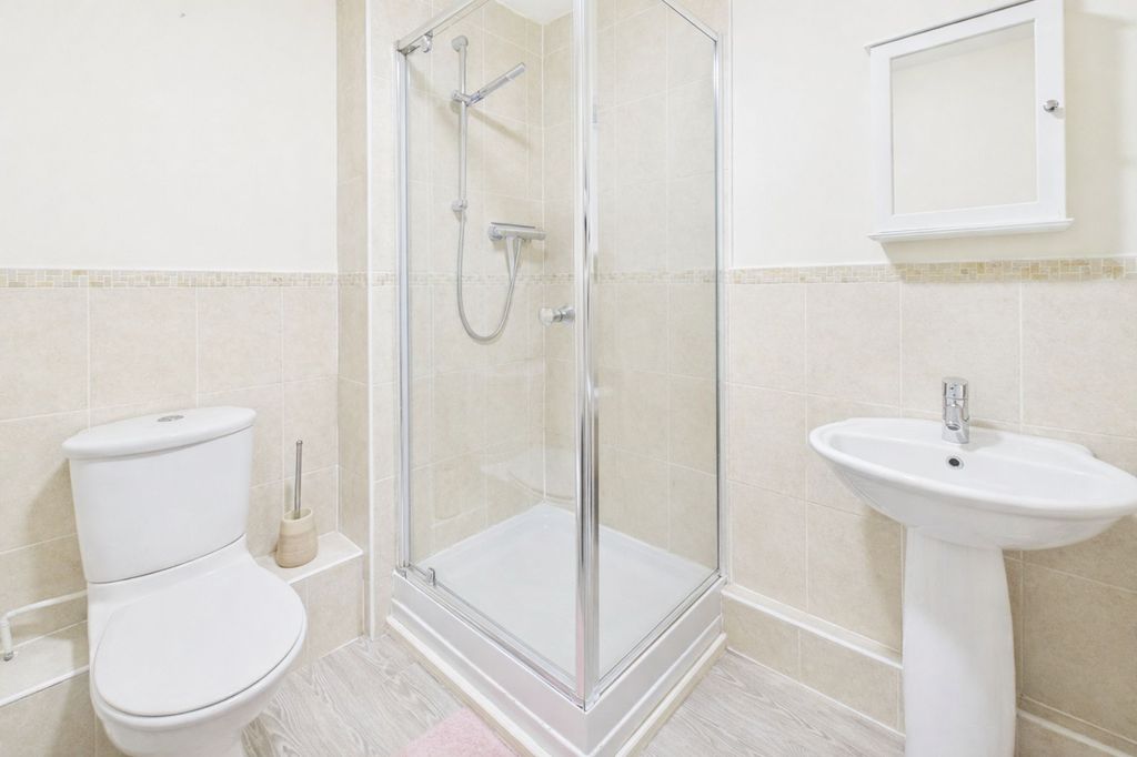 Property photo 3 of 6 Shower Room