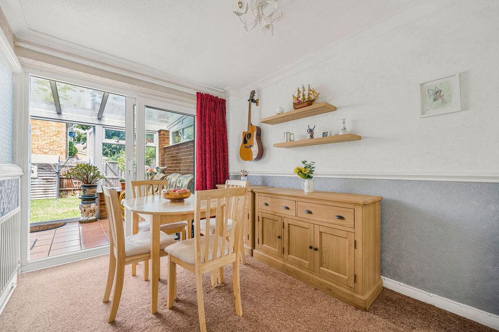 Property photo 3 of 14
