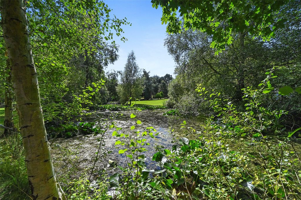 Property photo 2 of 20 Grounds