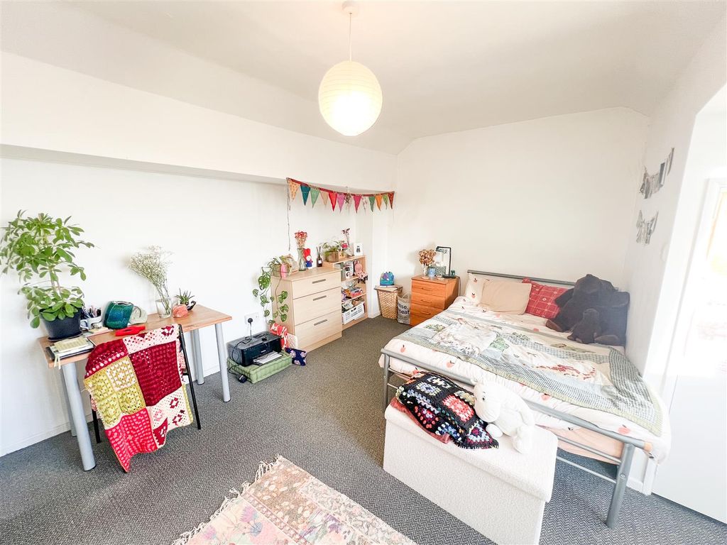 Property photo 2 of 13 Img_1396 2.Jpg