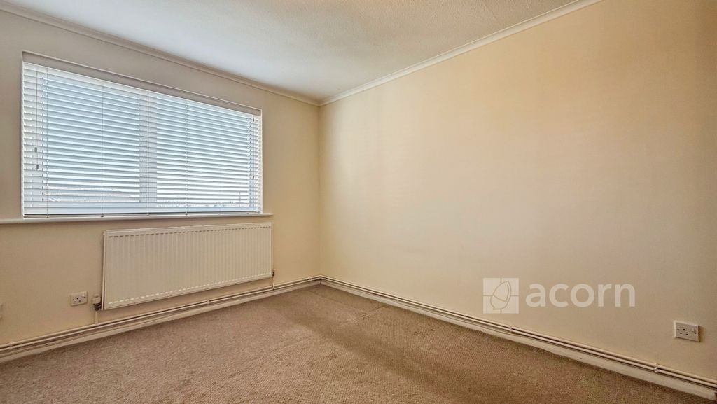 Property photo 3 of 6 0c2F7Eea-4-457C-9...