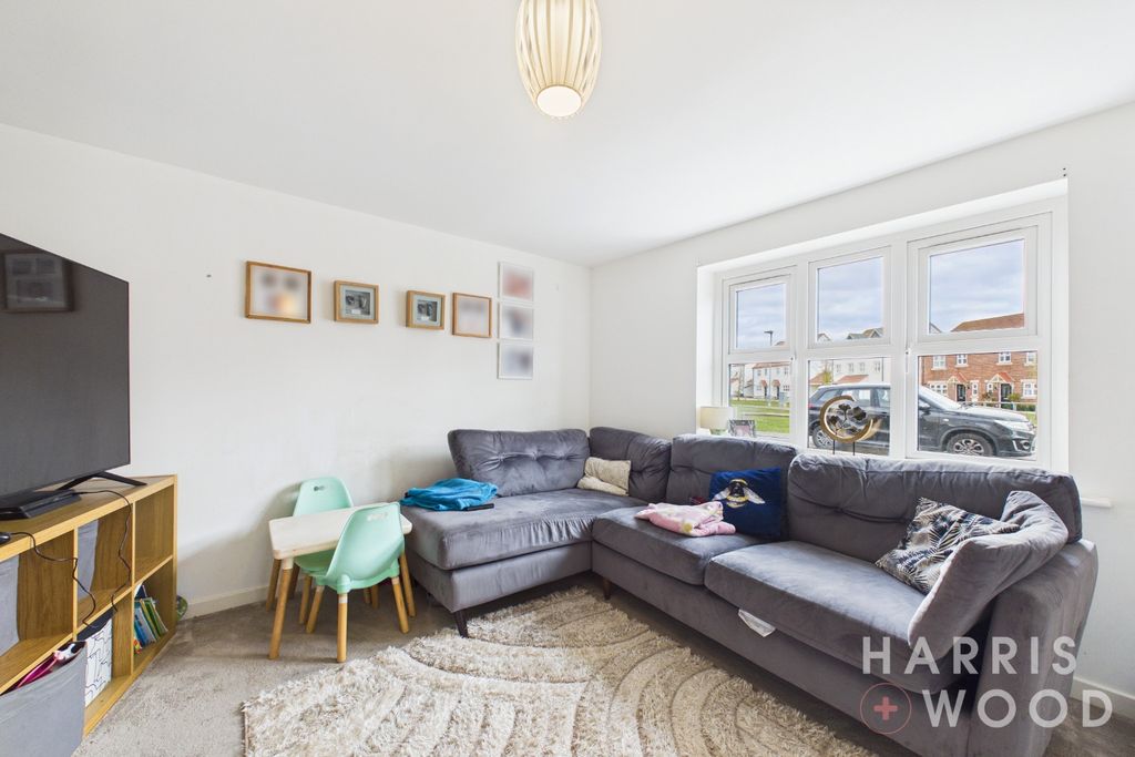 Property photo 3 of 19 5568193