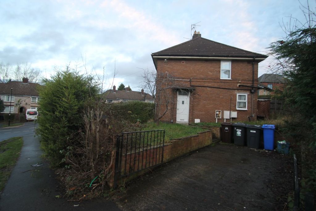Property photo 1 of 12