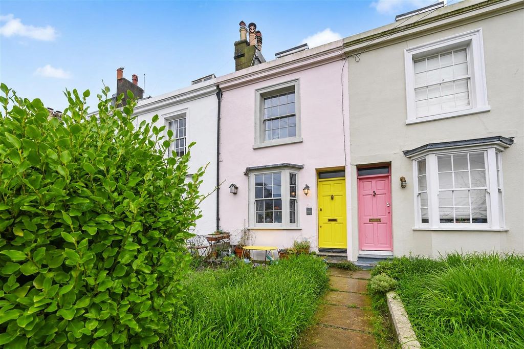 Property photo 3 of 15 5F5Aecab-c9Db-4979-B4E8-60E8c47d15c1.Png