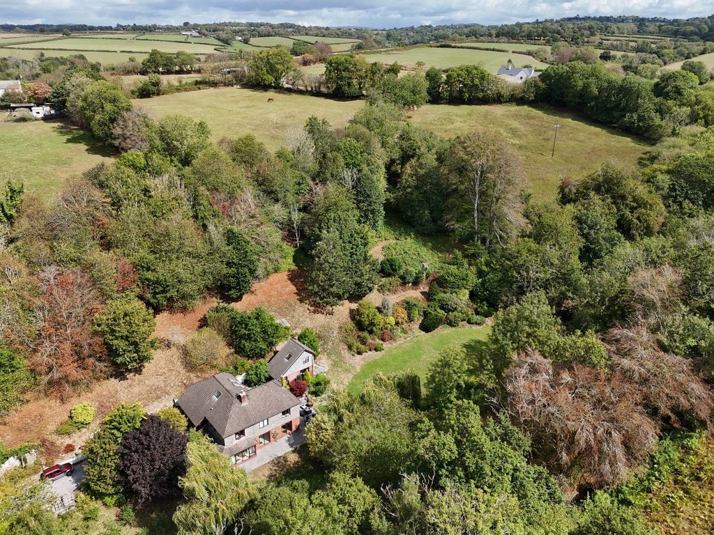 Property photo 2 of 24