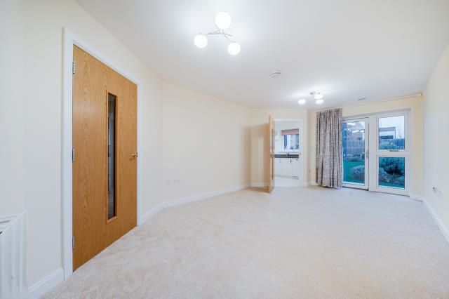 Property photo 2 of 20 Reception Room