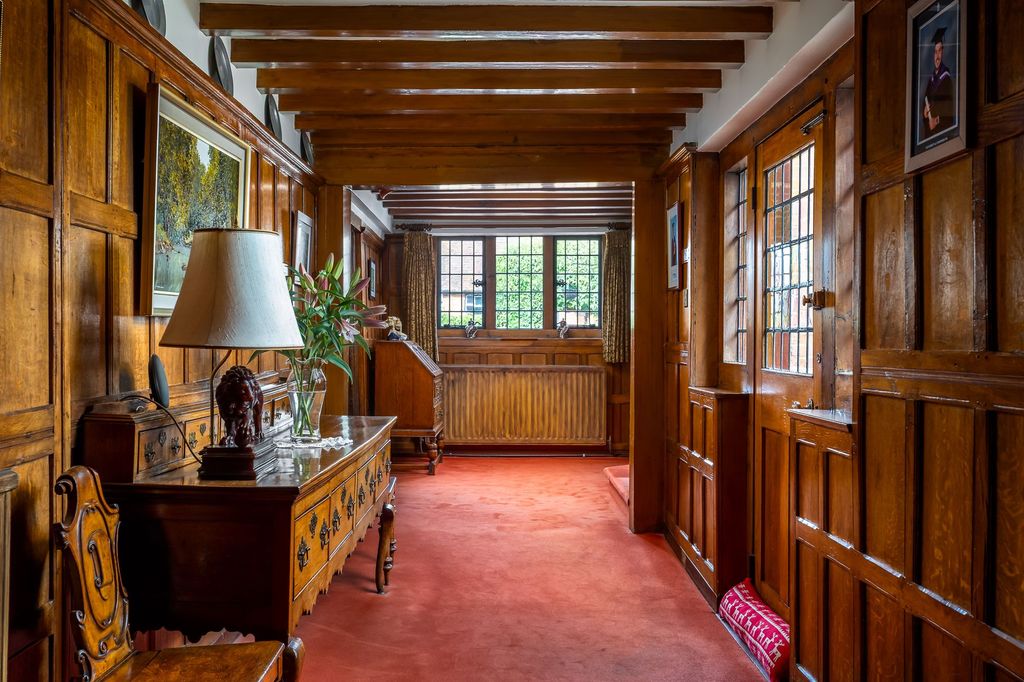 Property photo 3 of 26