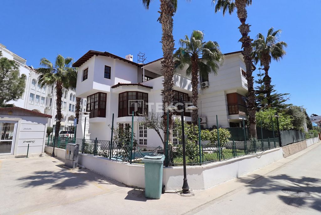 Property photo 1 of 25