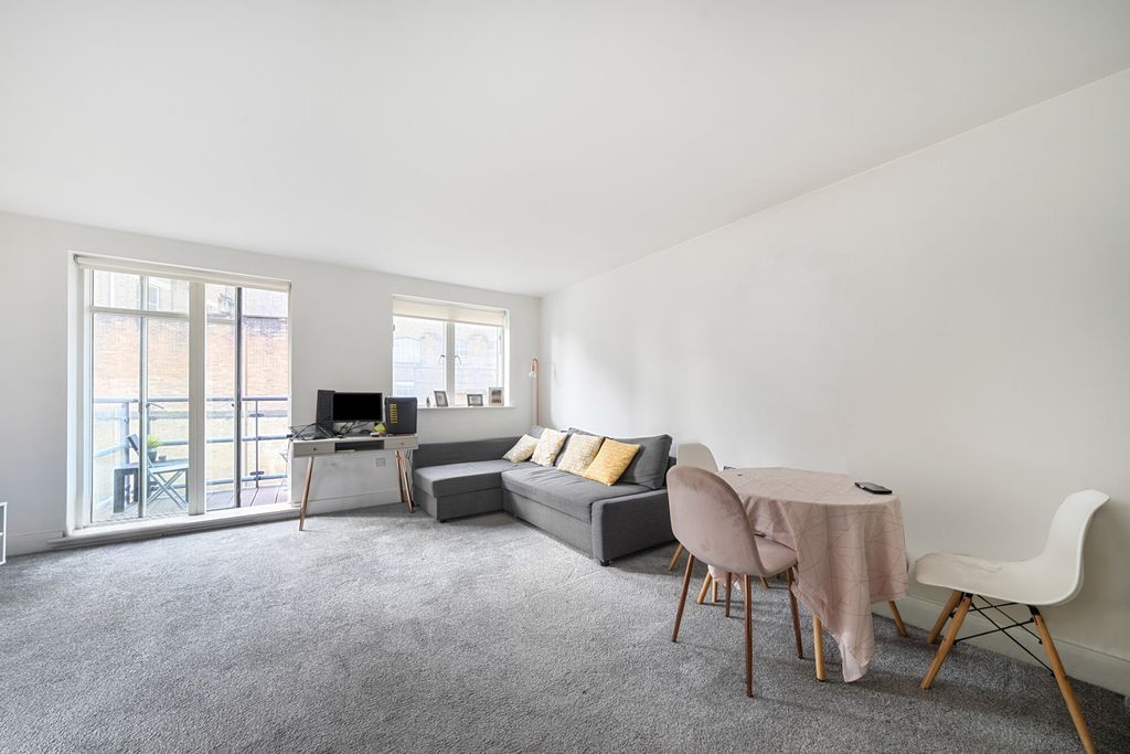 Property photo 2 of 15 Reception Room