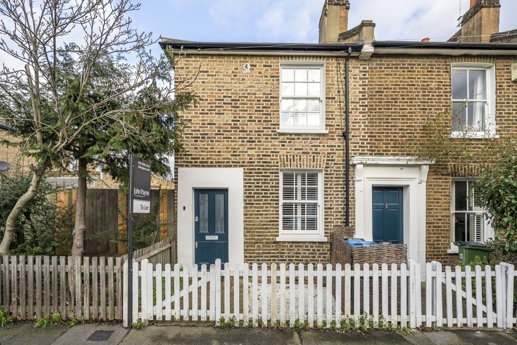 Property photo 2 of 11 External