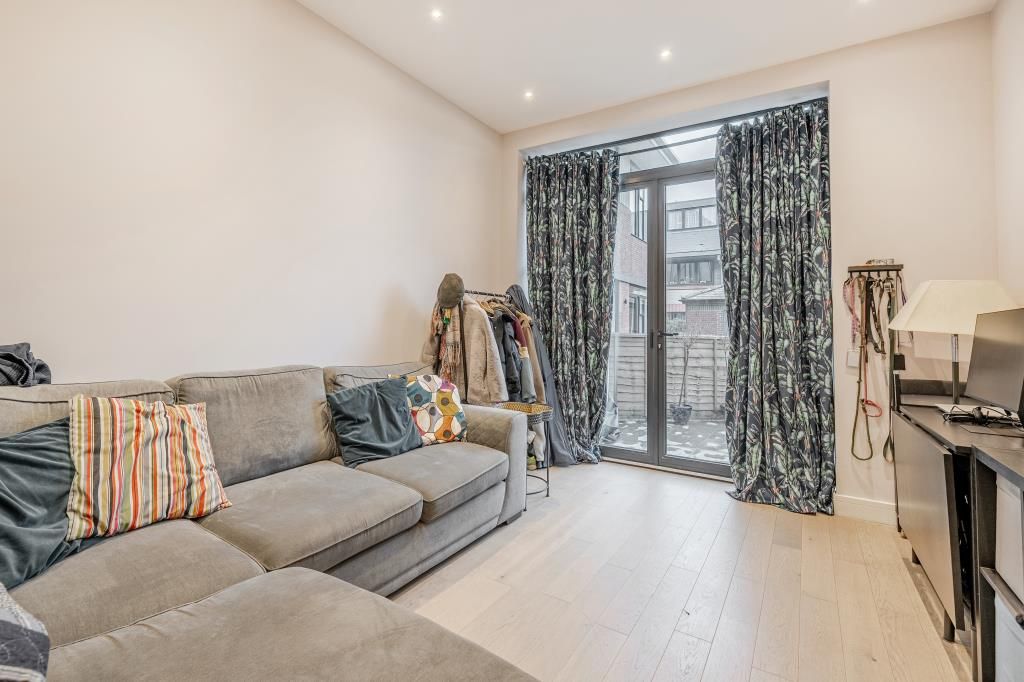 Property photo 2 of 20 Living Room