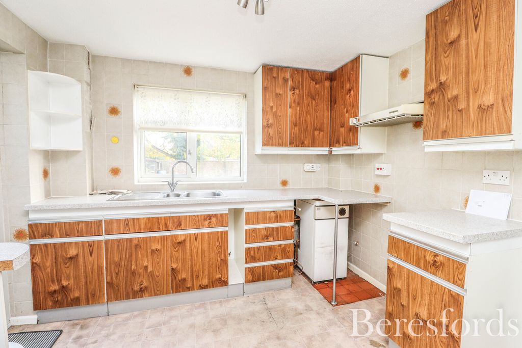 Property photo 2 of 12 Picture No. 25