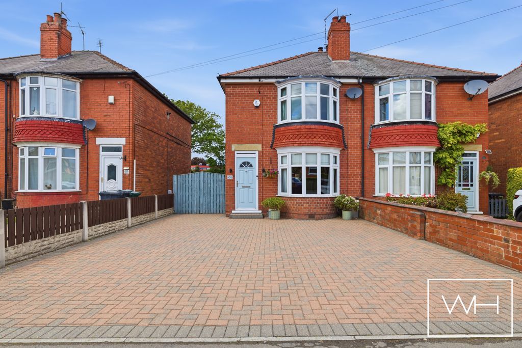 Property photo 1 of 20 20 Cusworth Lane, Cusworth 04