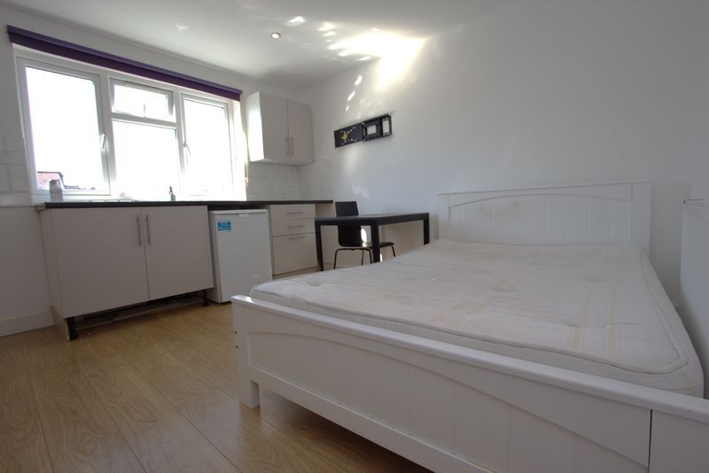 Property photo 3 of 10 Photo 3