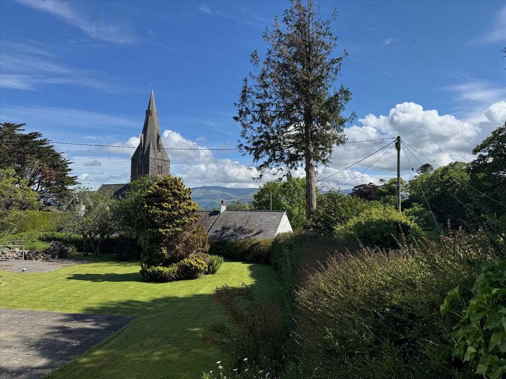 Property photo 3 of 31