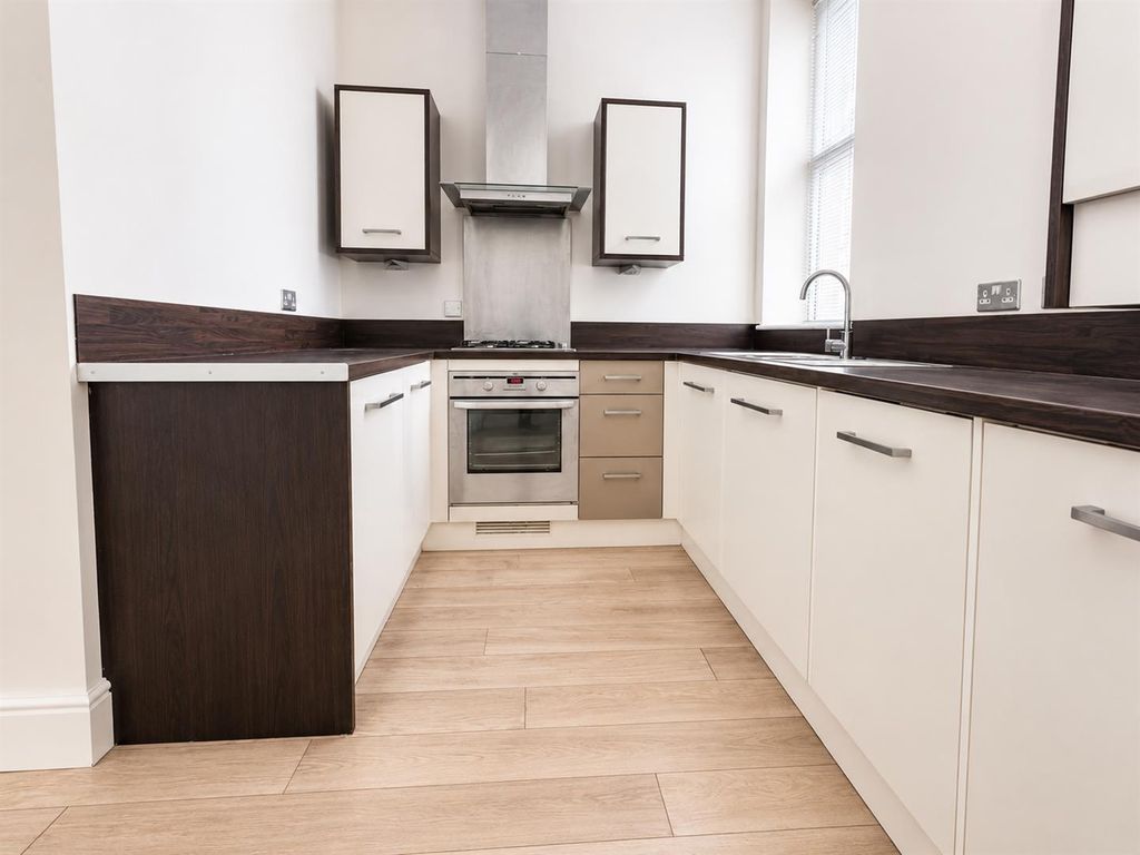 Property photo 3 of 9 Original-32937279-A28A-47Ef-8A52-33Dd8A86C52A.Jpeg
