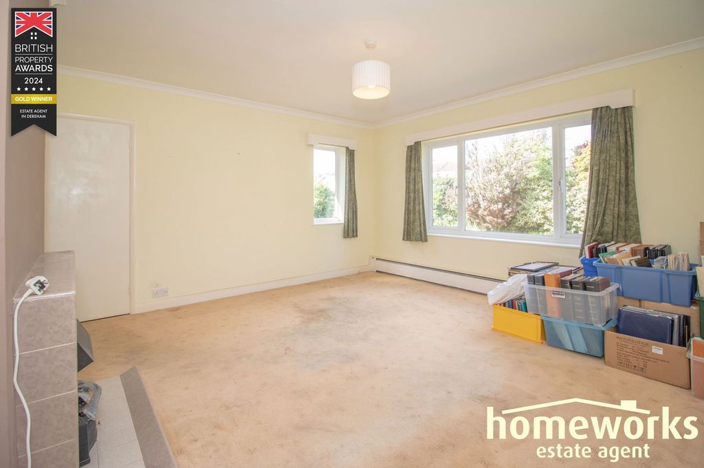 Property photo 3 of 17