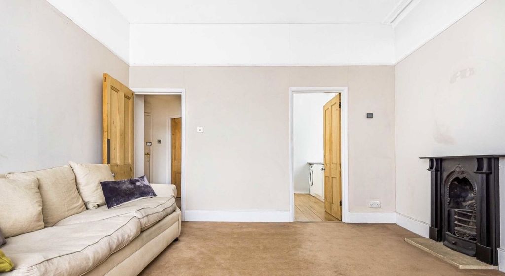 Property photo 2 of 4