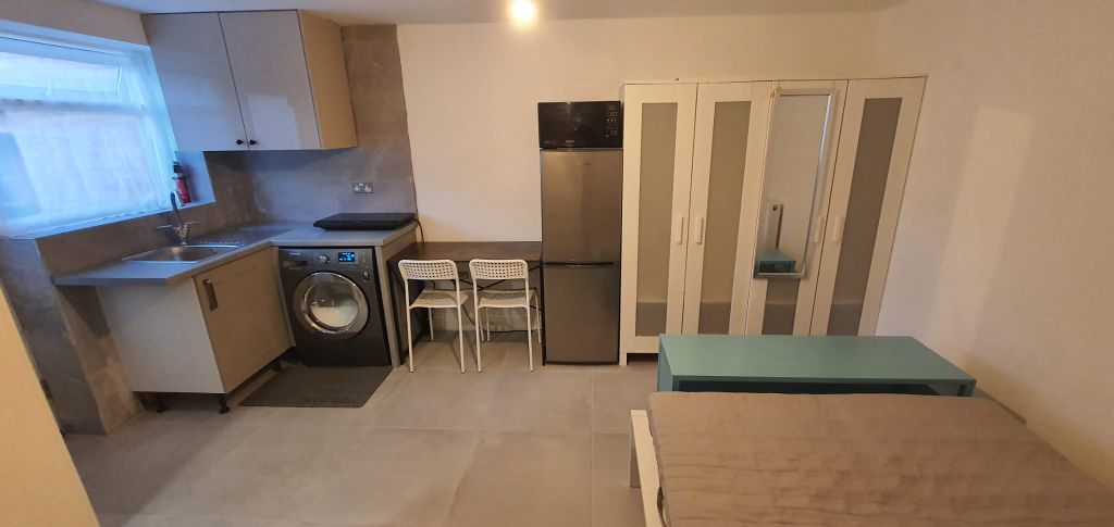 Property photo 1 of 4