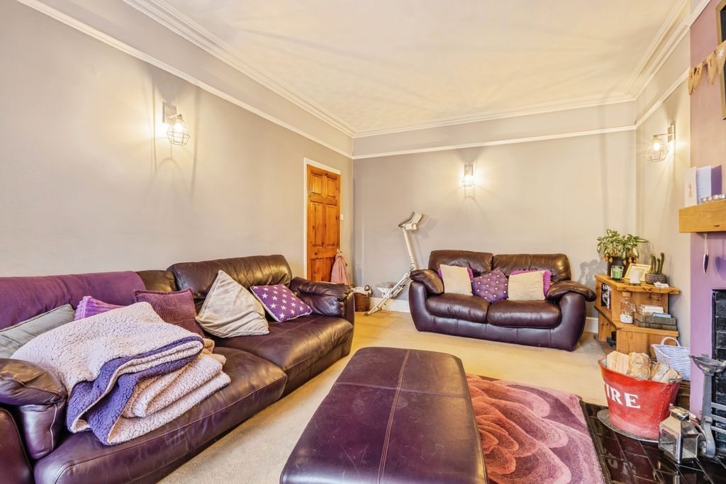 Additional image 4 of 4 bed terraced house for saleChurch Street, Highbridge TA9