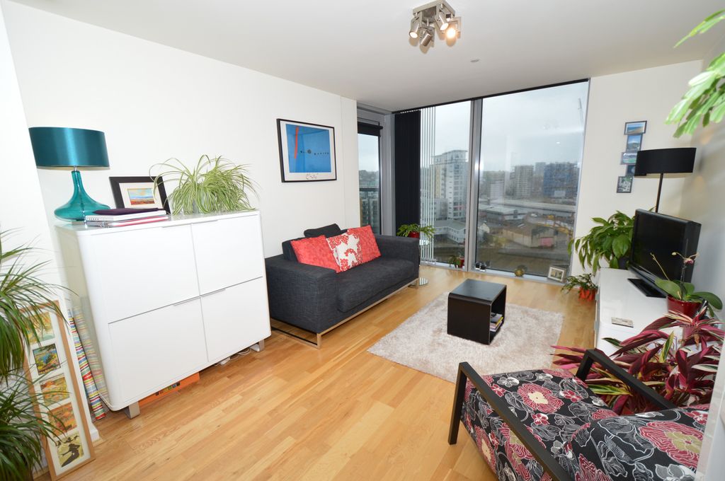 Property photo 3 of 11