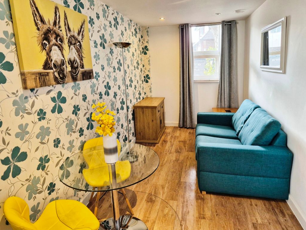 Property photo 3 of 5 Living Room