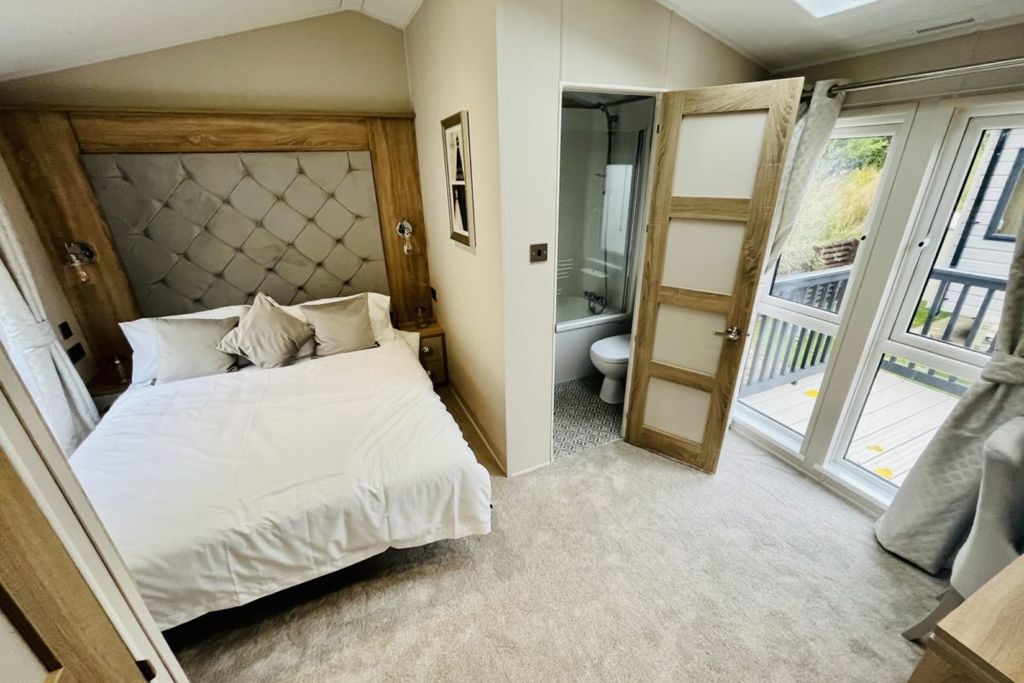 Additional image 4 of 2 bed lodge for saleWillerby Vogue Classique, Yorkshire Dales Caravan Park, Leyburn, North Yorkshire DL8